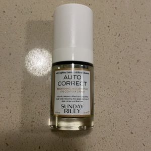 BNWT 0.5oz/15ml Sunday Riley Auto Correct